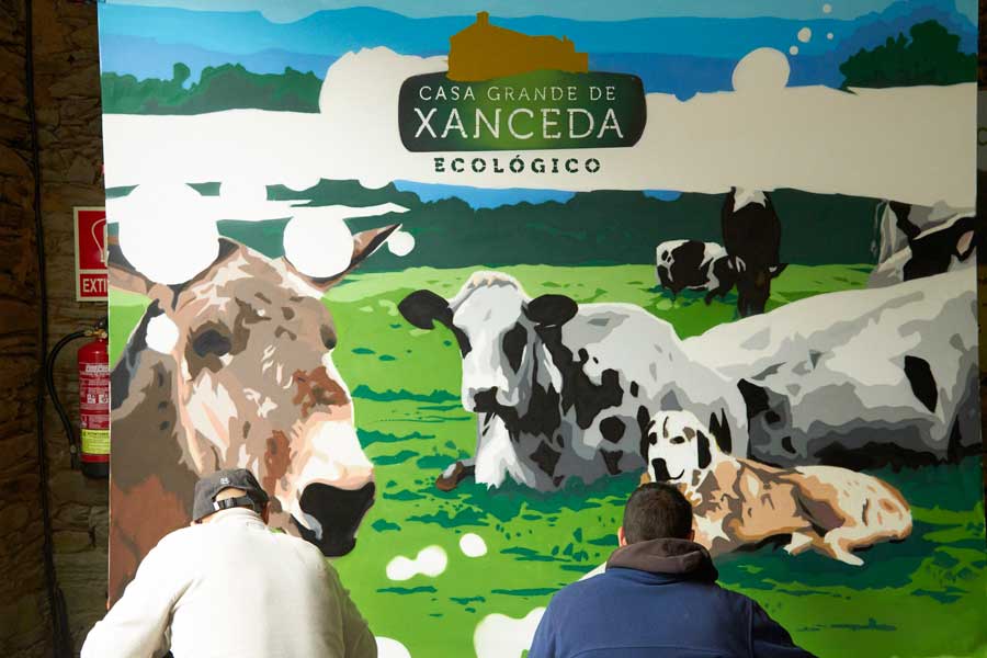 Graffity realizado en vivo durante la celebración del 50 aniversario de Casa Grande de Xanceda